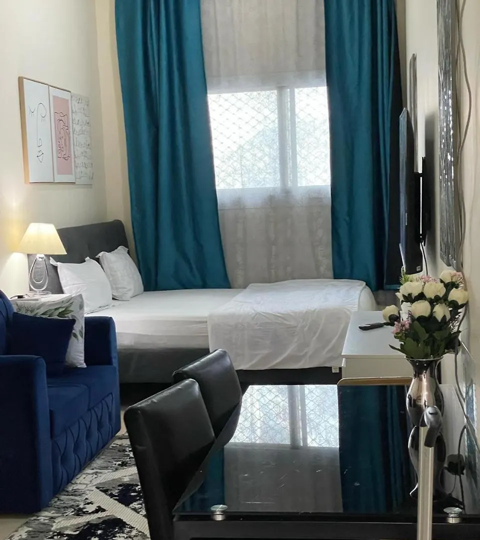Luxury Studio Manage By Experienced Super Host Dubai